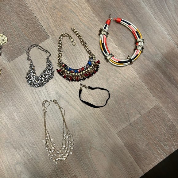 Jewelry bundle - Picture 3 of 10